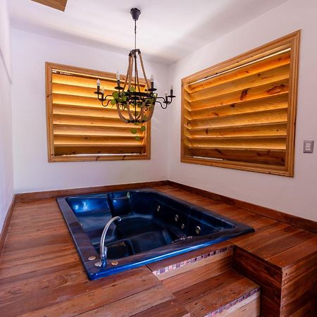 Hotel Boutique Del Lago Нагуа Экстерьер фото